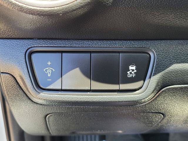 Used 2024 Kia Forte LXS FWD image 26