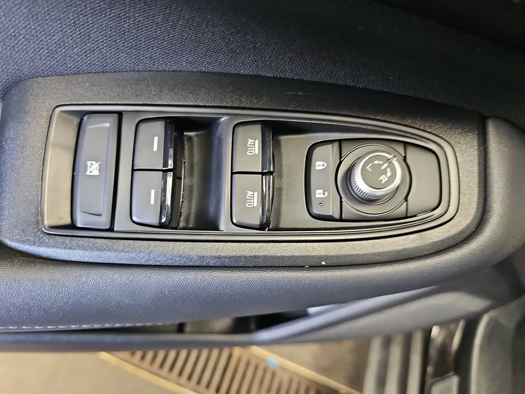Used 2023 Subaru Outback Premium AWD/4WD image 27