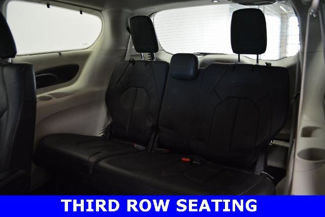 Used 2020 Chrysler Pacifica Touring-L Plus w/ Tire & Wheel Group image 15
