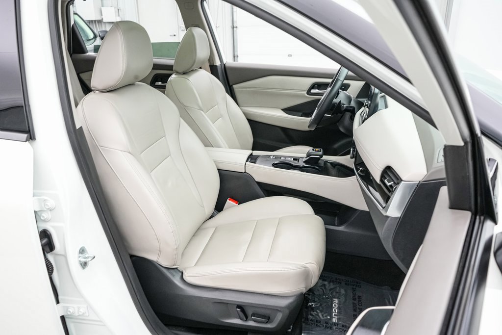 Used 2023 Nissan Rogue SL w/ SL Premium Package image 21