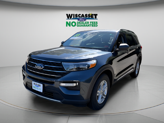Certified 2023 Ford Explorer XLT w/ Equipment Group 202A AWD/4WD image 17