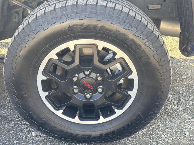 Used 2025 Toyota Tacoma TRD Off-Road image 6