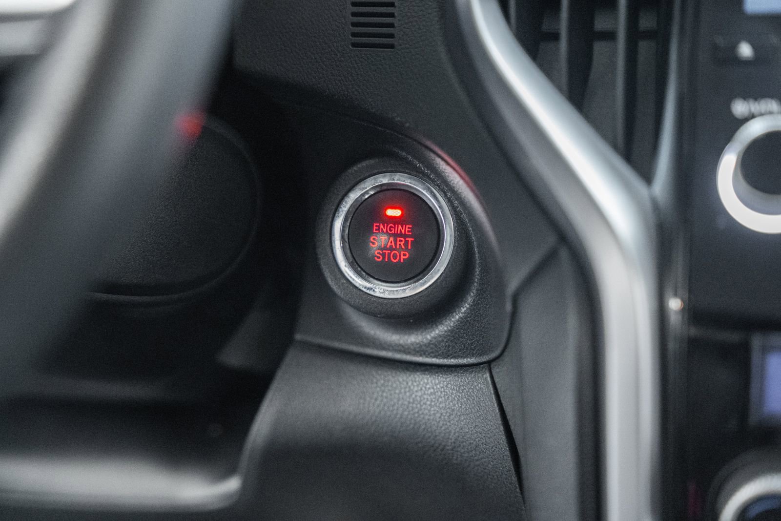 Used 2021 Subaru Ascent Limited AWD/4WD image 31