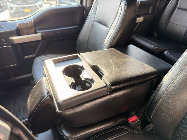 Certified 2017 Ford F350 Lariat w/ Camper Package image 38