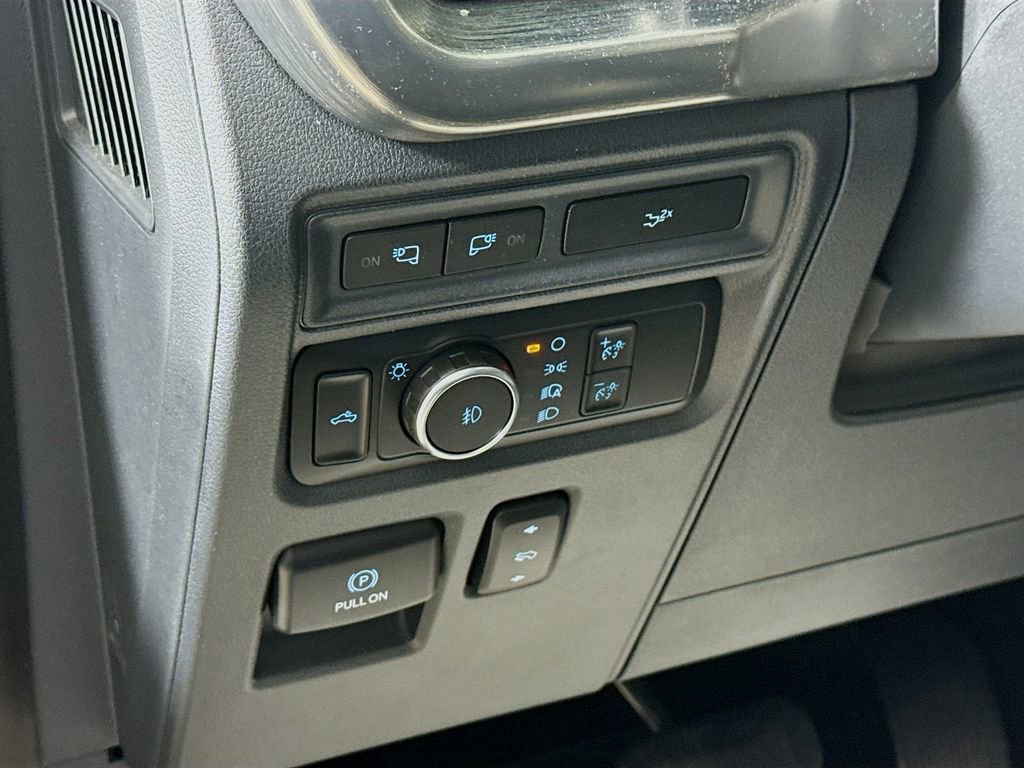 Certified 2022 Ford F150 Lariat w/ Equipment Group 502A High image 16