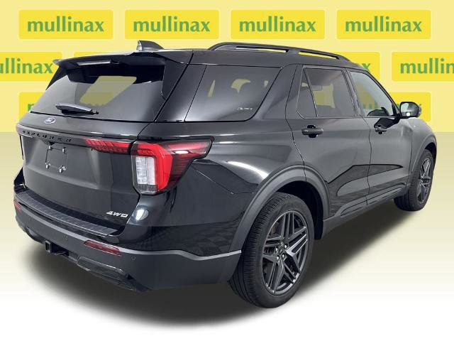 Certified 2025 Ford Explorer ST-Line w/ Premium Package image 4