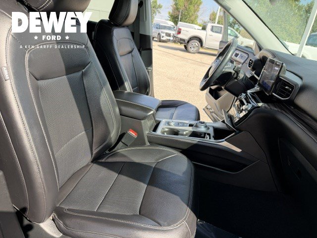 Certified 2023 Ford Explorer Limited w/ Equipment Group 301A AWD/4WD image 38