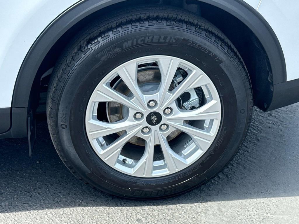 Certified 2025 Ford Escape Active image 30
