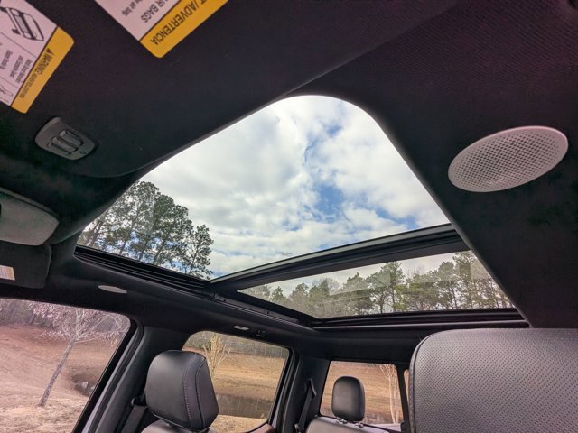 Certified 2021 Ford F150 Lariat w/ Equipment Group 502A High image 29