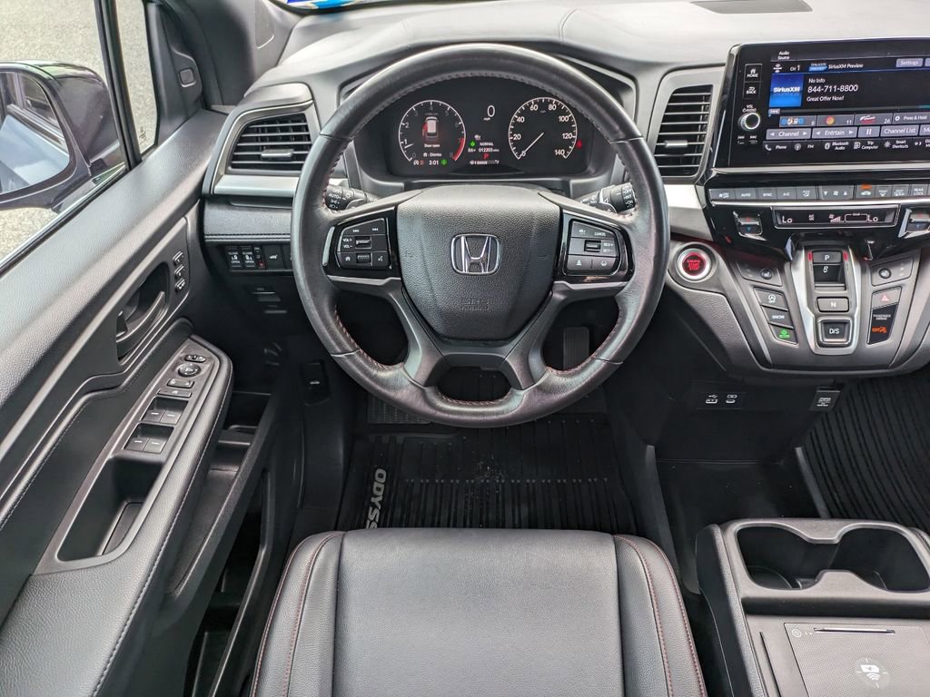Used 2025 Honda Odyssey Sport-L image 17