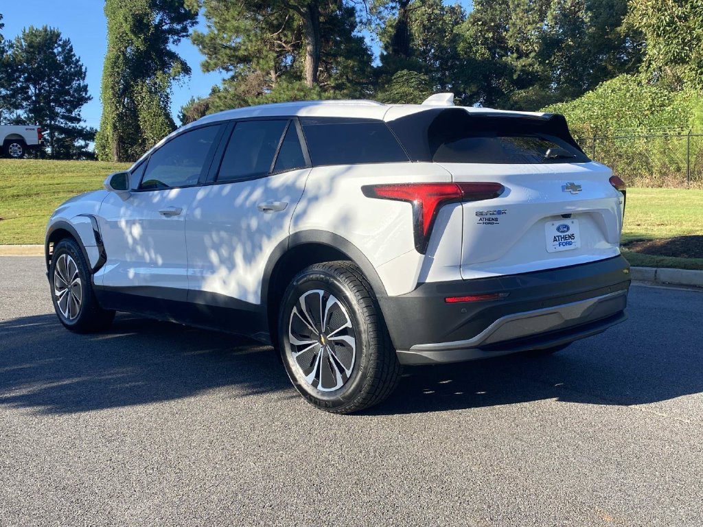 Used 2025 Chevrolet Blazer EV LT AWD/4WD image 9