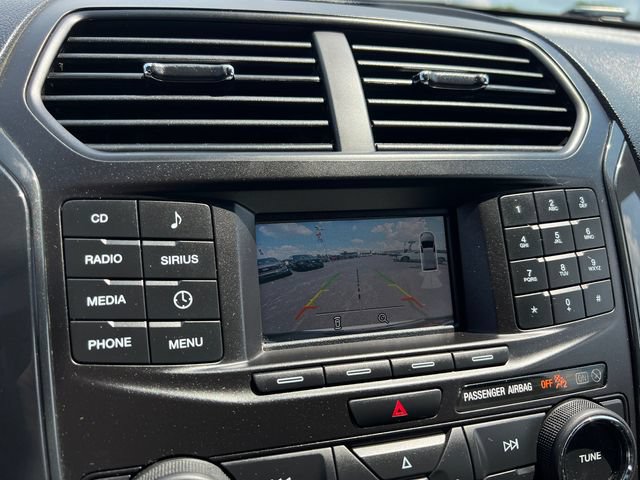 Certified 2017 Ford Explorer XLT AWD/4WD image 18