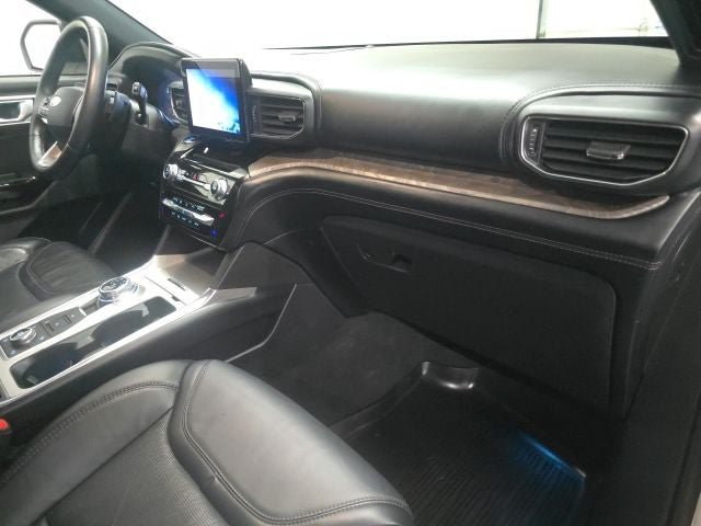 Certified 2021 Ford Explorer Platinum w/ Equipment Group 601A AWD/4WD image 6