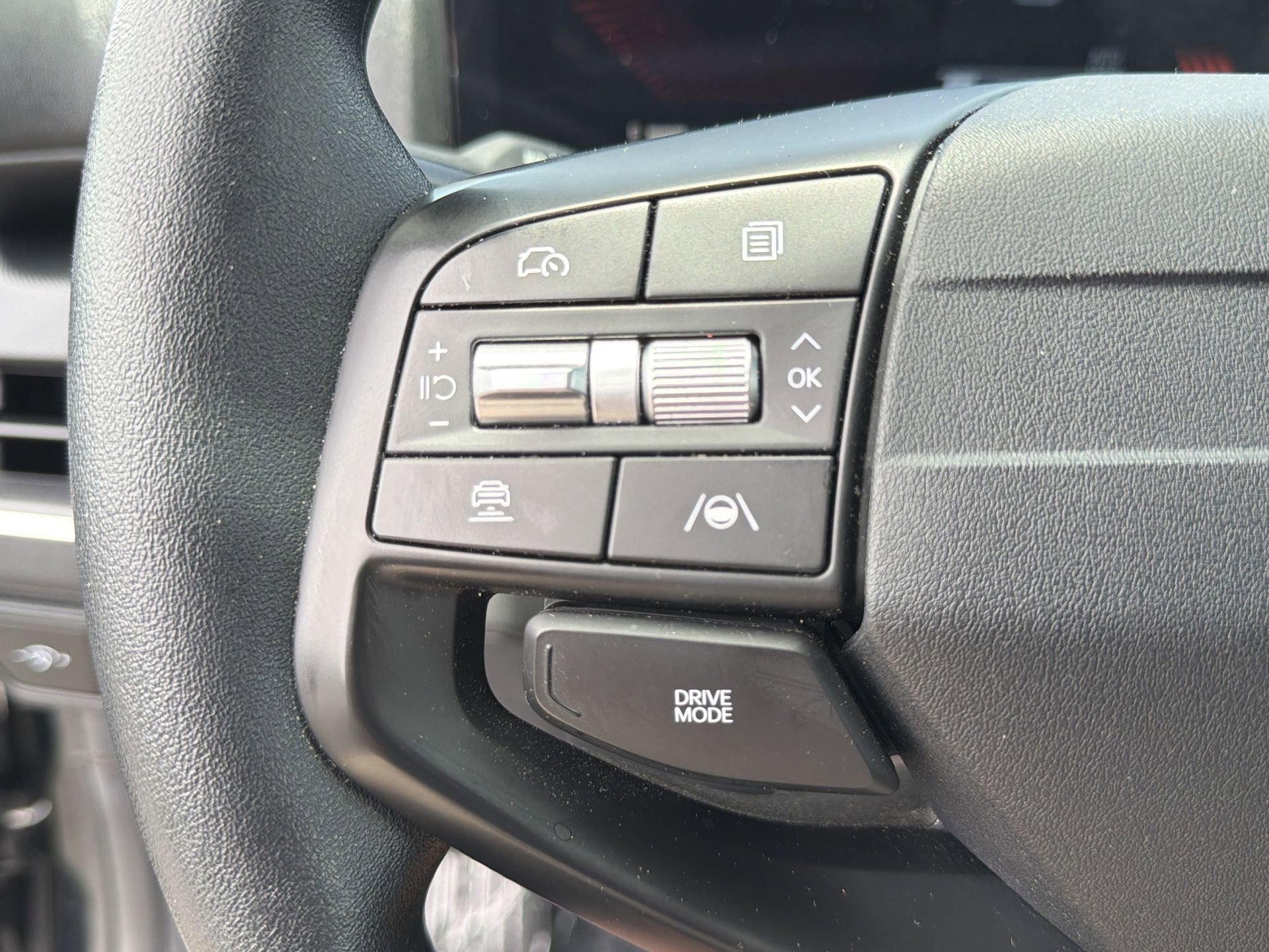 Used 2025 Kia K4 FWD image 14