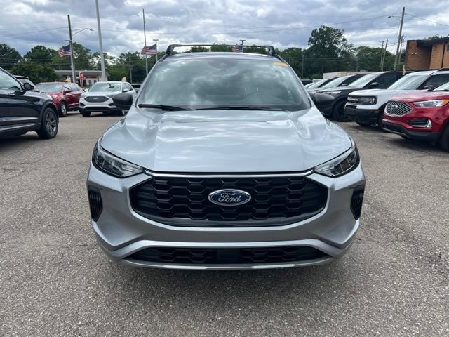 Certified 2023 Ford Escape ST-Line w/ Tech Pack #1 AWD/4WD image 2