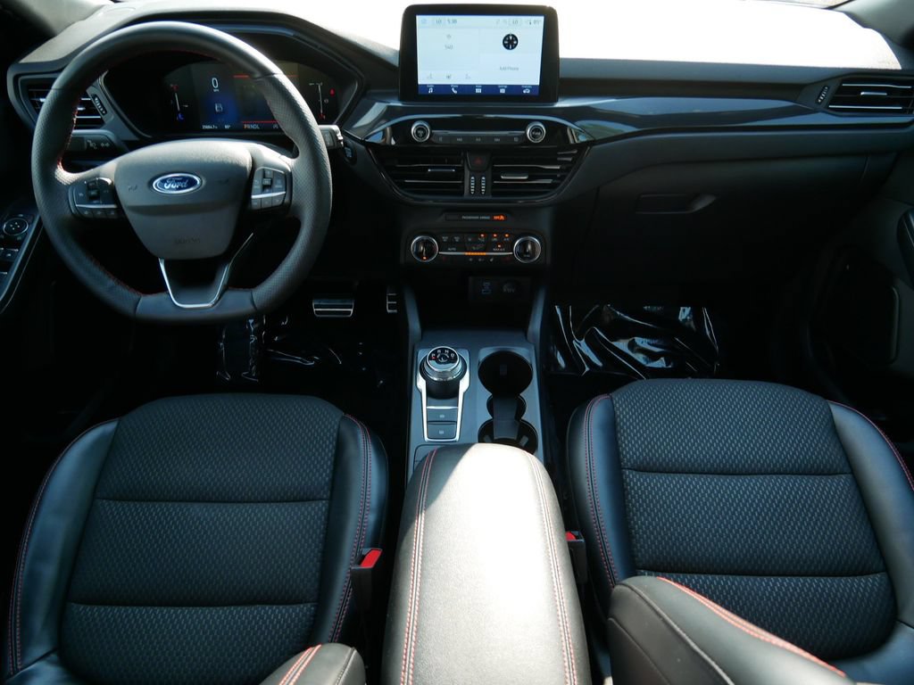 Certified 2023 Ford Escape ST-Line Select AWD/4WD image 13