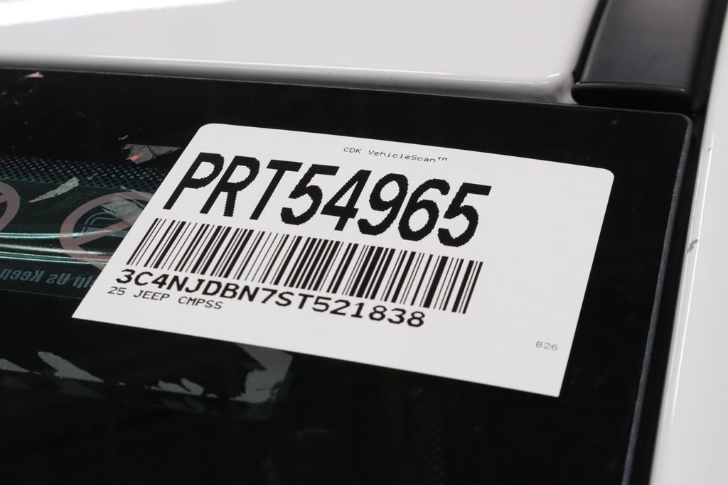 Used 2025 Jeep Compass Latitude image 35