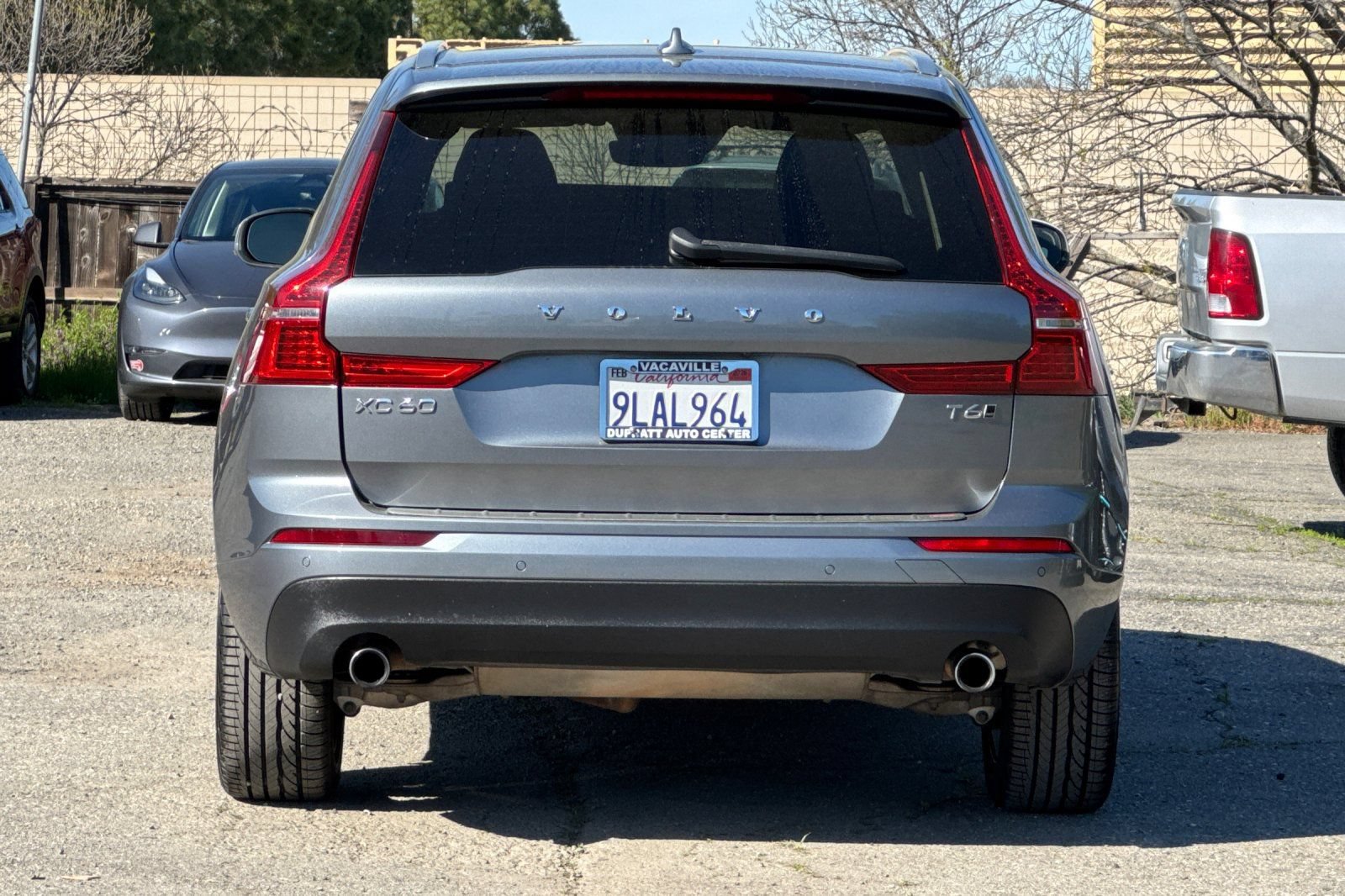 Used 2021 Volvo XC60 T6 Momentum AWD/4WD image 5