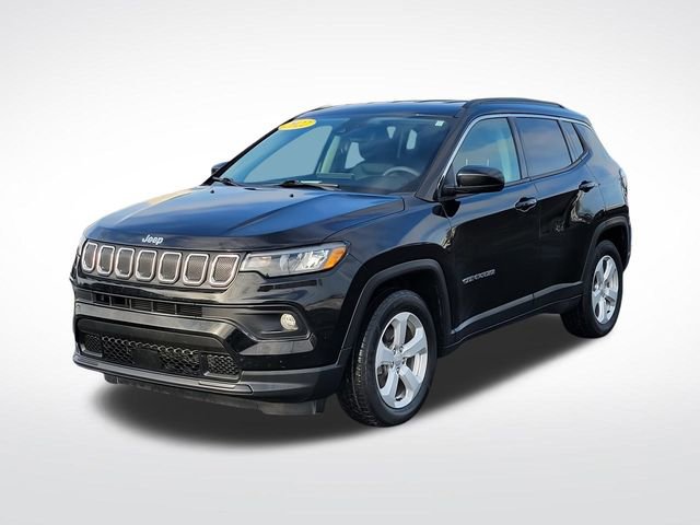 Used 2022 Jeep Compass Latitude image 3