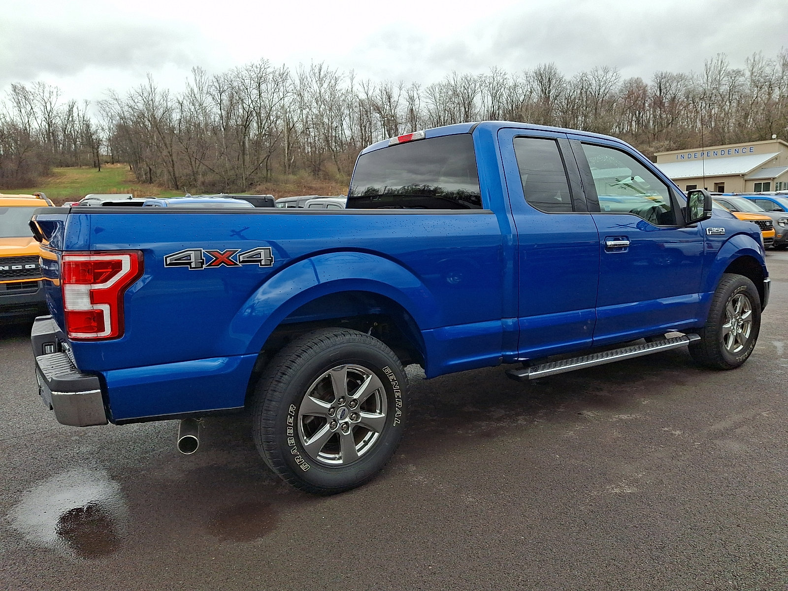 Certified 2018 Ford F150 XLT w/ Equipment Group 302A Luxury AWD/4WD image 11