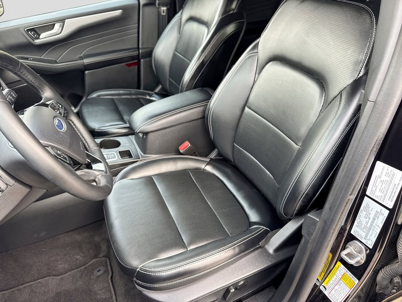 Certified 2025 Ford Escape Platinum image 15