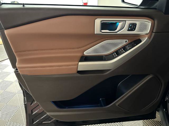 Certified 2022 Ford Explorer King Ranch w/ Premium Technology Package RWD image 9