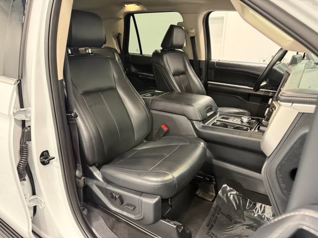 Certified 2024 Ford Expedition XLT RWD image 38