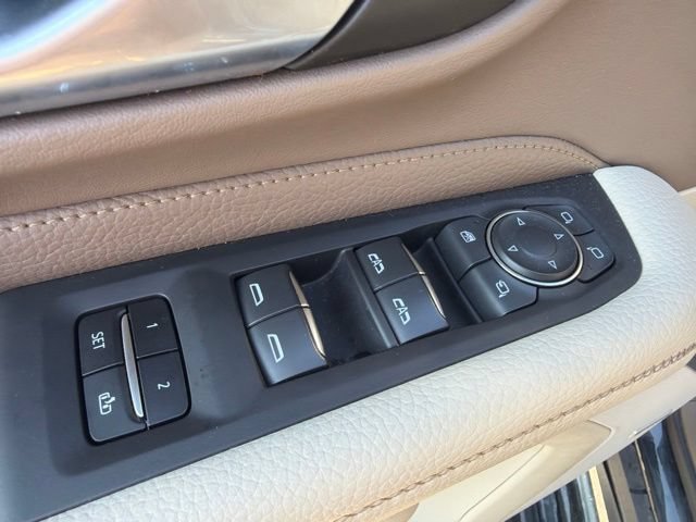 Used 2022 GMC Yukon Denali AWD/4WD image 31