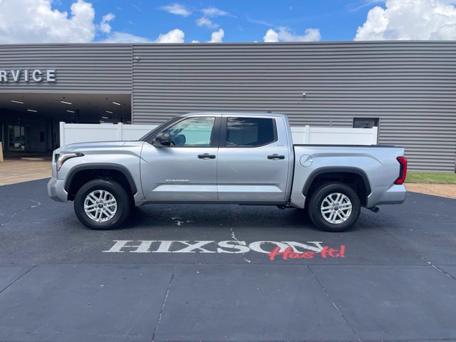 Used 2024 Toyota Tundra SR5 RWD image 2