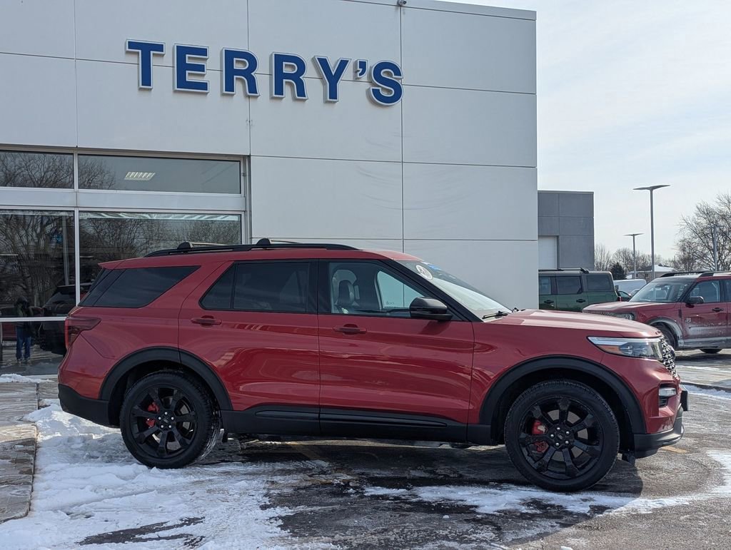 Certified 2023 Ford Explorer ST w/ Equipment Group 401A image 6