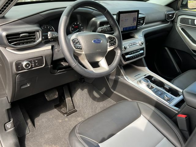 Certified 2023 Ford Explorer XLT w/ Equipment Group 202A image 19