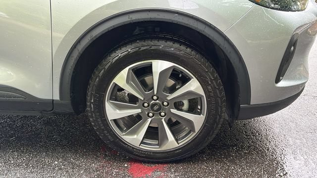 Certified 2024 Ford Escape Platinum AWD/4WD image 12