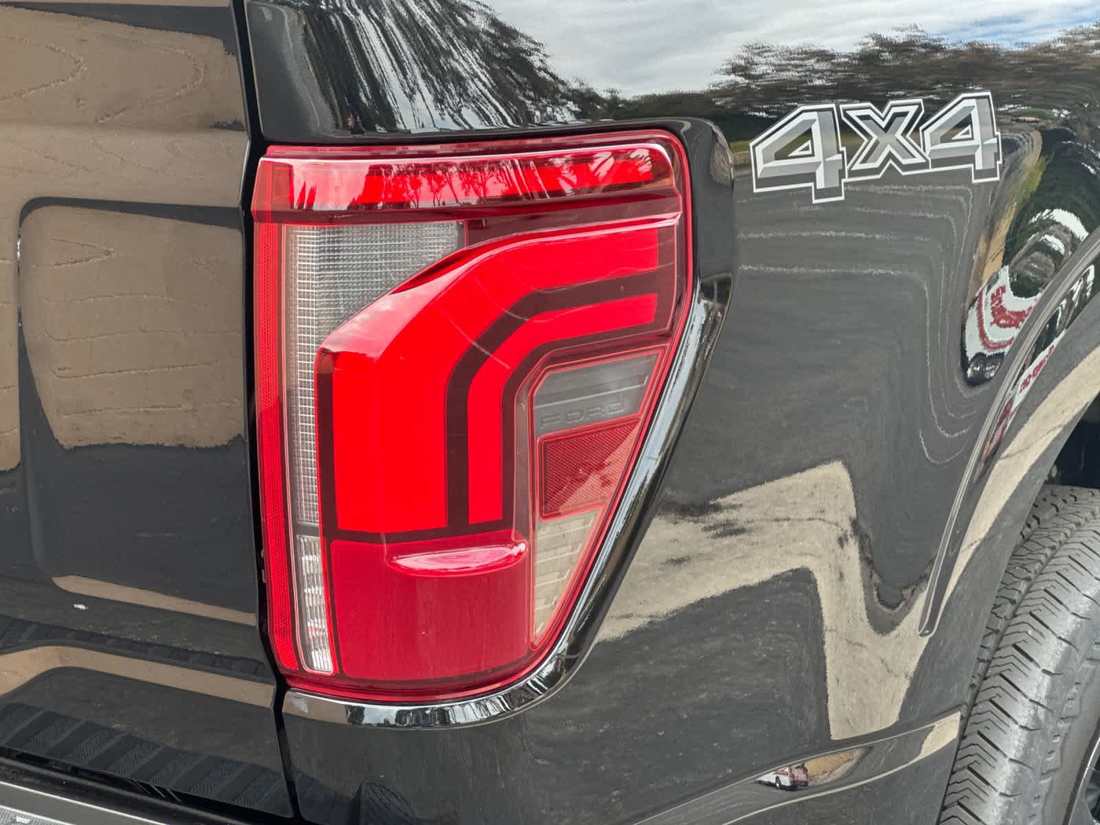 Certified 2025 Ford F150 Lariat w/ Equipment Group 502A High AWD/4WD image 27
