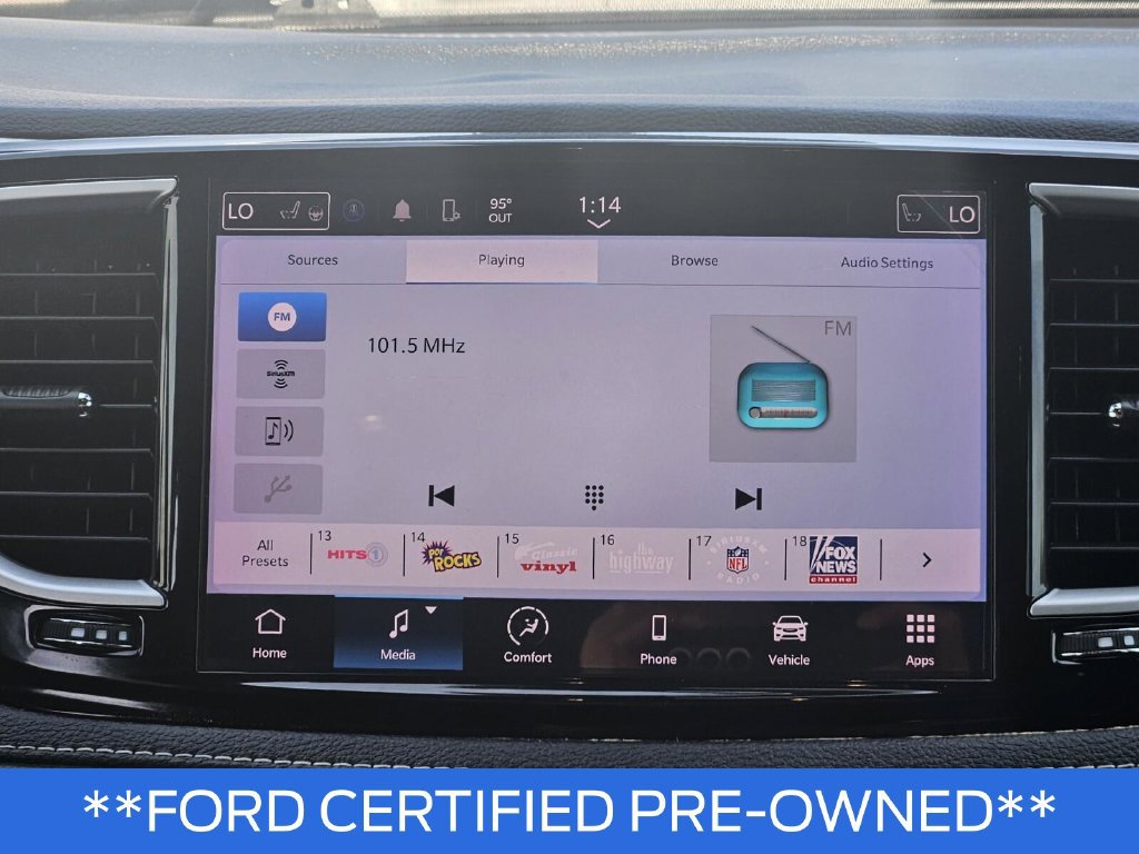 Used 2023 Chrysler Pacifica Touring FWD image 27