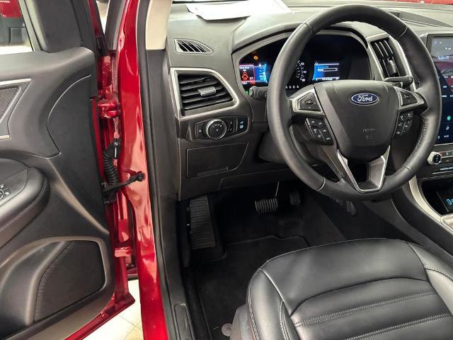 Certified 2024 Ford Edge SEL w/ Convenience Package AWD/4WD image 9