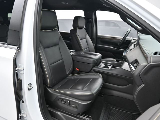 Used 2023 Chevrolet Suburban Premier image 27