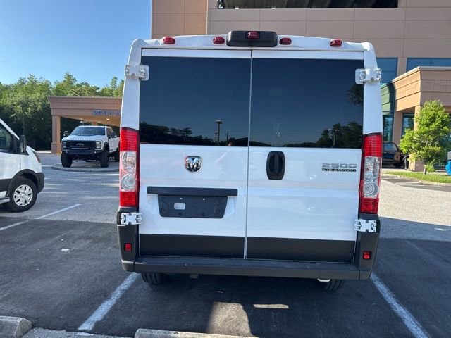 Used 2025 RAM ProMaster 2500 w/ U-Haul Equipment Group FWD image 5