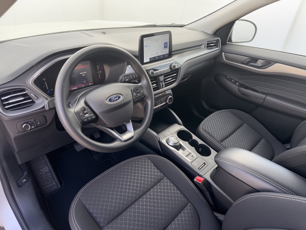 Certified 2025 Ford Escape Active AWD/4WD image 4