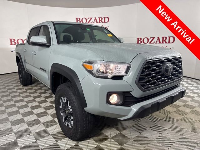 Used 2022 Toyota Tacoma TRD Off-Road image 1