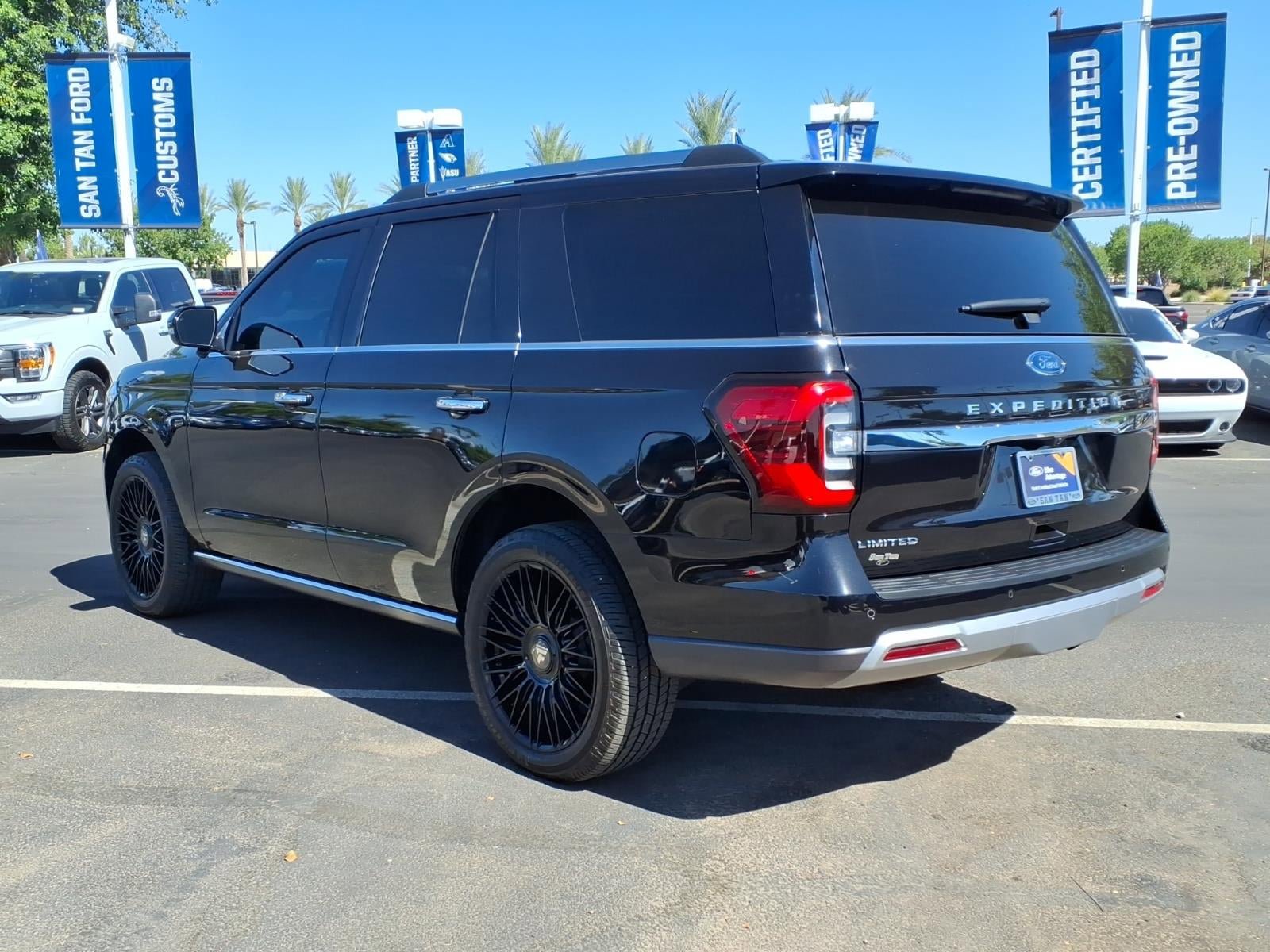 Certified 2024 Ford Expedition Limited AWD/4WD image 6