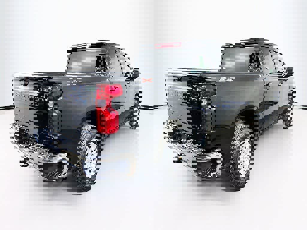 Used 2025 Chevrolet Silverado 1500 LT image 23