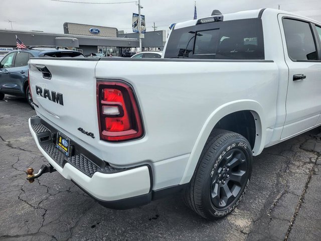 Used 2025 RAM 1500 Big Horn AWD/4WD image 9