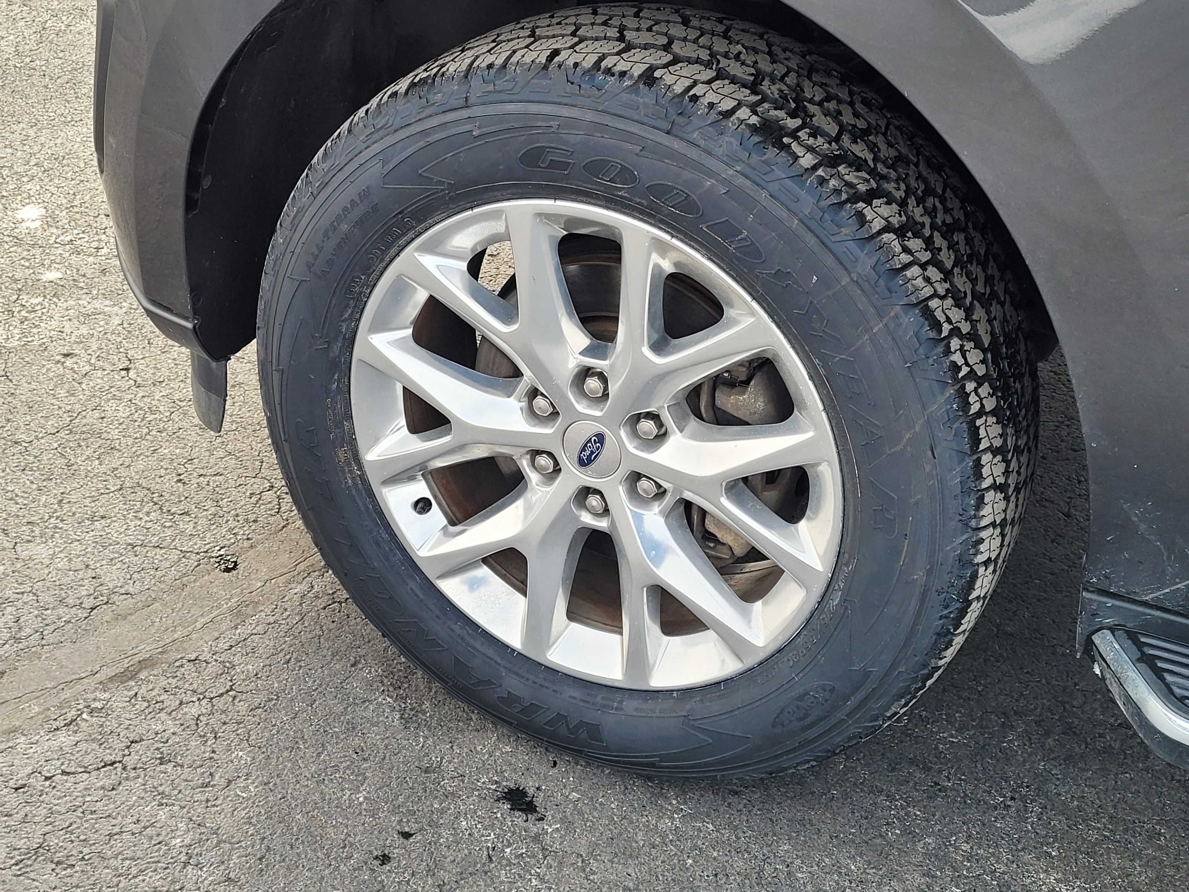 Certified 2020 Ford Expedition XLT w/ Equipment Group 202A image 11