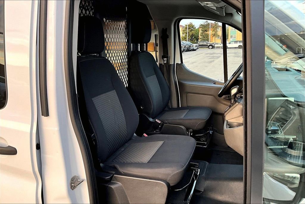 Certified 2024 Ford Transit 250 Low Roof w/ Exterior Upgrade Package RWD image 7