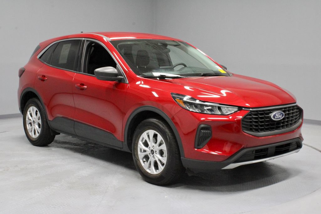 Certified 2023 Ford Escape Active AWD/4WD image 1