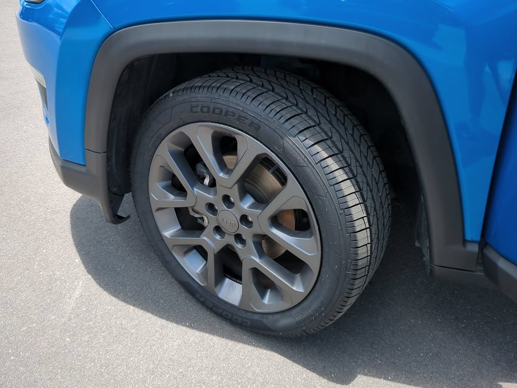 Used 2021 Jeep Compass Latitude w/ Sun and Sound Group FWD image 36