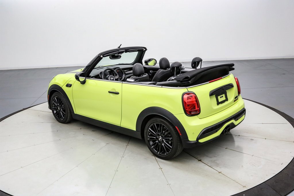 Used 2024 MINI Cooper S w/ Signature Upholstery Package image 4