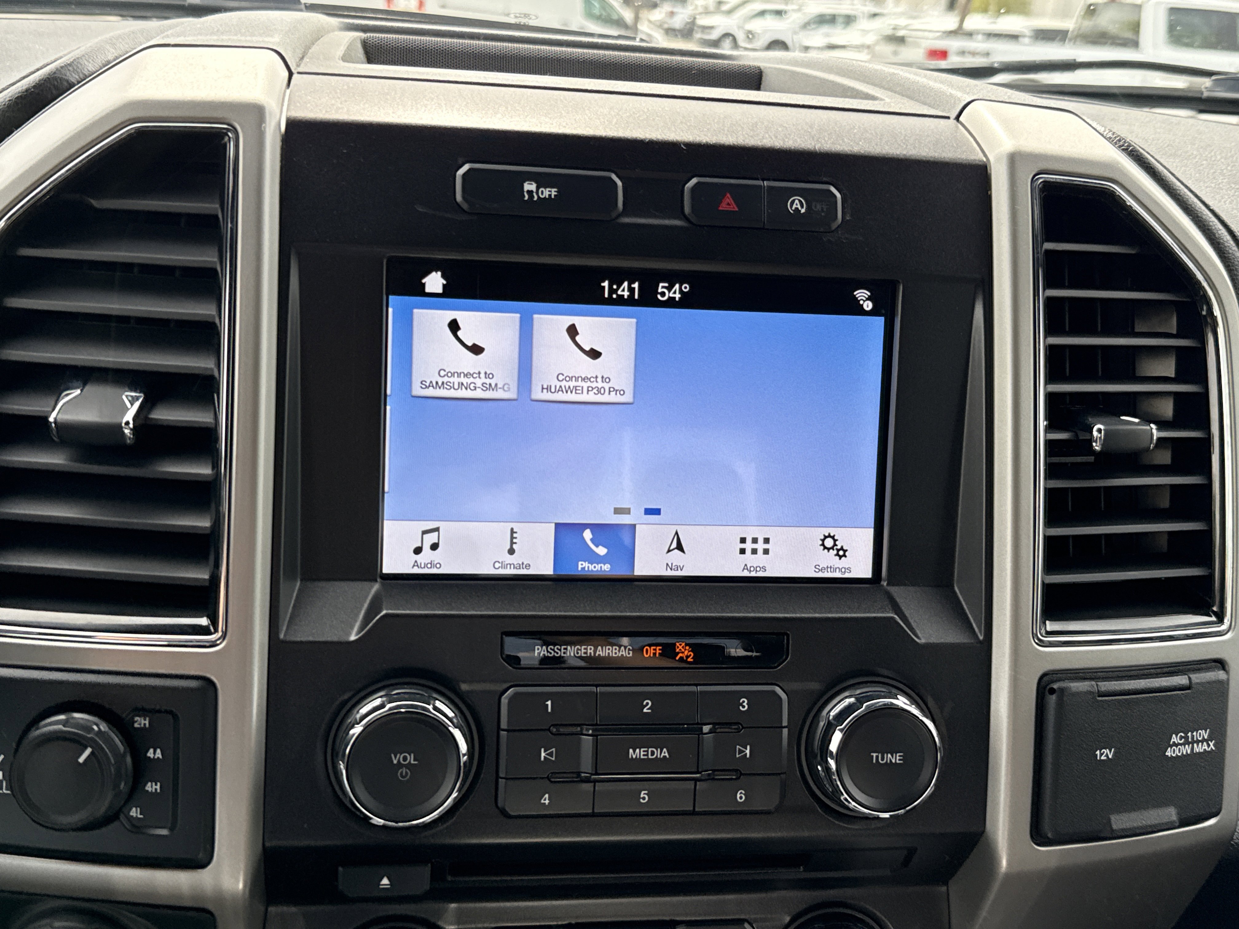 Certified 2018 Ford F150 Lariat image 21