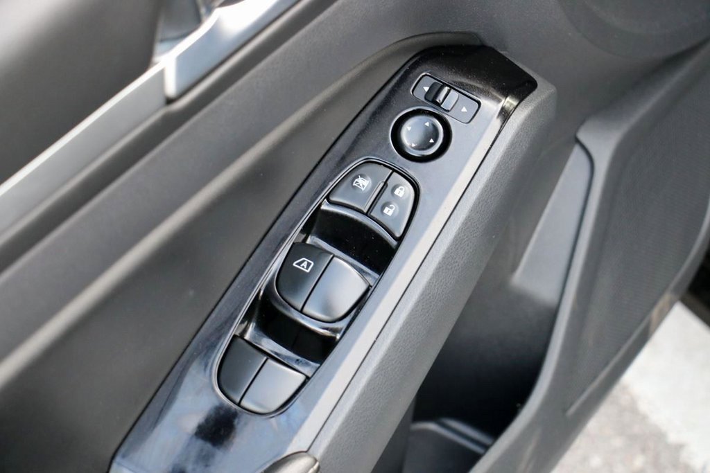 Used 2023 Nissan Altima 2.5 SV image 16