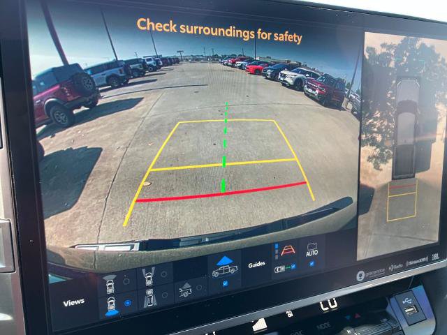 Used 2024 Toyota Tundra Platinum AWD/4WD image 35